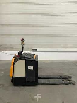 Hand Pallet Trucks 2017  Crown WT3020--540-1150 (1)