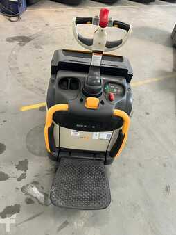 Electric Pallet Trucks 2018  Crown WT3040-E540-1150 (3)