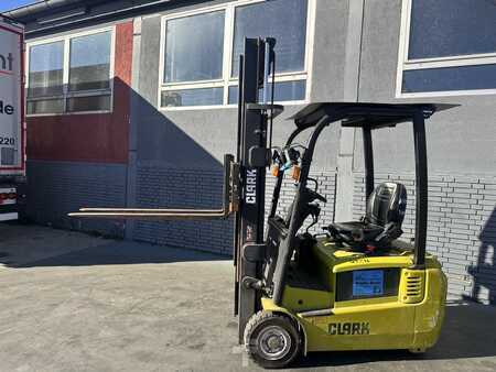 Elektro 3 Rad 2011 Clark GTX16 Baujahr 2011 Stunden 3629 HH 3,08M Duplex (2)