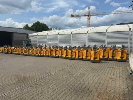 Niederhubwagen 2015  Jungheinrich EJE 116 Stunden 3500 /300x  Vorhanden (1)