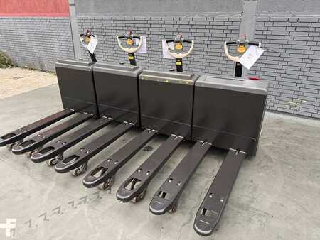 Niederhubwagen 2019 Crown WP 3020 Baujahr 2019/Std. 2500/ Akku 2019 (2)