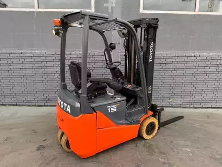 Eléctrica de 3 ruedas 2022  Toyota 8FBE15T  Baujahr 2022 / Stunden 4339 HH 4,7M (7)