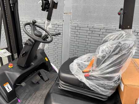 Elektrisk- 4 hjul 2025  AntOn CBH 2.5 Baujahr 2025/ DUPLEX / NEUFAHRZEUG (4)