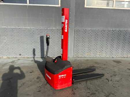 Wózek wysokiego podnoszenia 2019  Manitou Stacky 10S16 Baujahr 2019 Stunden 227 Akku Neu (3)