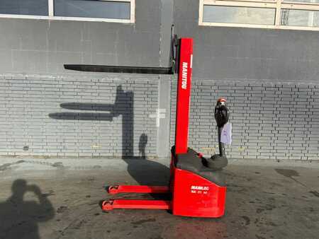 Wózek wysokiego podnoszenia 2019  Manitou Stacky 10S16 Baujahr 2019 Stunden 227 Akku Neu (4)