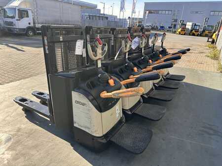 Hochhubwagen 2019 Crown DT 3040 Baujahr 2019/ HH 2,1M / 5 X Vorhanden (2)