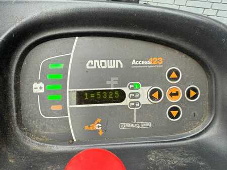 Apilador eléctrico 2014  Crown DT 3040 Baujahr 2014/  Stunden 5325 Akku 2022 (5)