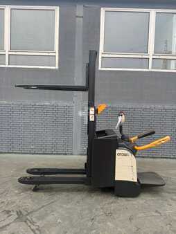 Ledestabler 2015 Crown DT 3040 Baujahr 2015/ Stunden 5778 Akku 2022 (3)