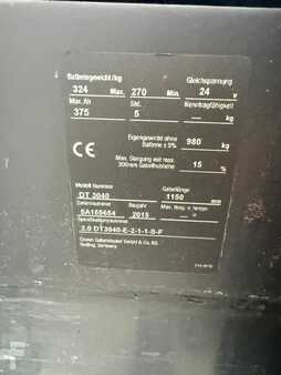 Apilador eléctrico 2015  Crown DT 3040 Baujahr 2015/  Stunden 5778 Akku 2022 (4)
