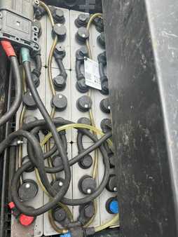 Apilador eléctrico 2015  Crown DT 3040 Baujahr 2015/  Stunden 5778 Akku 2022 (6)