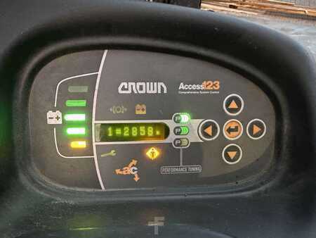 Hochhubwagen 2016 Crown DT 3040 Baujahr 2016/ HH 2,1M / Stunden 2858/ Akku 2018 (4)