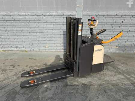 Ledestabler 2018 Crown DT 3040 Baujahr 2018/ Stunden 4256 Akku 2022 (2)