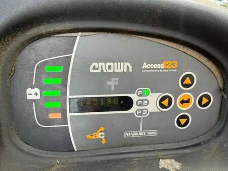 Apilador eléctrico 2018  Crown DT 3040 Baujahr 2018/  Stunden 5190 Akku 2022 (7)