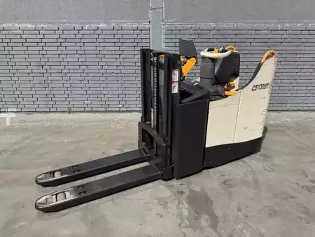 Ruční vysokozdvižný vozík 2018  Crown DT 3040 Baujahr 2018/ Only 860 Hours.HH 1,79M (2)