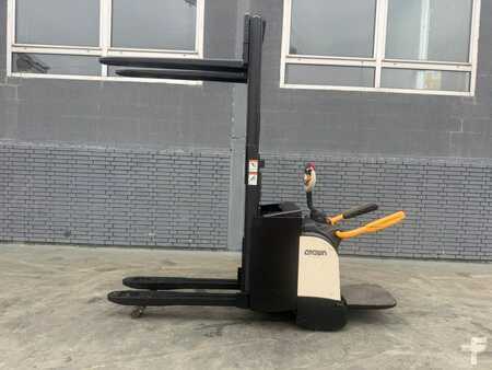 Ledestabler 2019 Crown DT 3040 Baujahr 2019/ Stunden 6005 Akku 2022 (2)