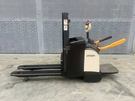 Ledestabler 2019 Crown DT 3040 Baujahr 2019/ Stunden 6005 Akku 2022 (3)