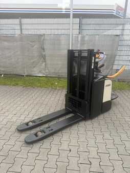 Ledestabler 2019 Crown DT 3040 Baujahr 2019/ Stunden 5906 Akku 2022 (1)