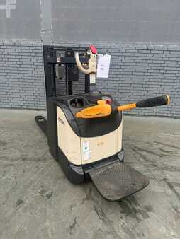 Apilador eléctrico 2019  Crown DT 3040 Baujahr 2019/  Stunden 5190 Akku 2023 (4)