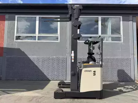 Reach Trucks 2017  Crown ESR 5260-16 Baujahr 2017/  HH 9,45M / Kamera/ Top ZUSTAND (2)