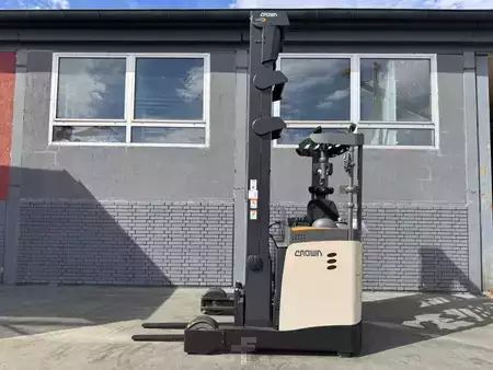 Reach Trucks 2017  Crown ESR 5260-16 Baujahr 2017/  HH 9,45M / Kamera/ Top ZUSTAND (6)