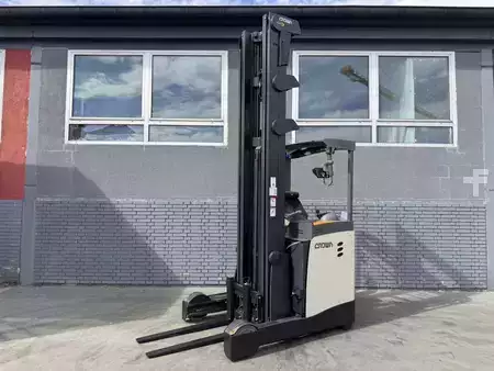 Reach Trucks 2018  Crown ESR 5260-16 Baujahr 2018 /  HH 9,45M / Kamera/ Top ZUSTAND (1)