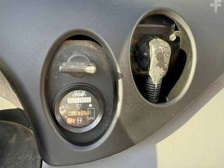 Stacker pedestre 2011  Crown WF 3000  Baujahr 2011/  HH 3300 / Akku 2024 (4)