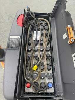 Transpaleta eléctrica 2015  Crown WP 3020 Baujahr 2015/Std. 1955 Gabellänge 2000 (7)