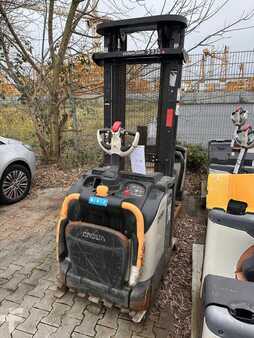 Hochhubwagen 2014 Crown ETi 4040-1,6 Baujahr 2014/ HH 4,75M / Triplex / Initialhub Defekt! (2)