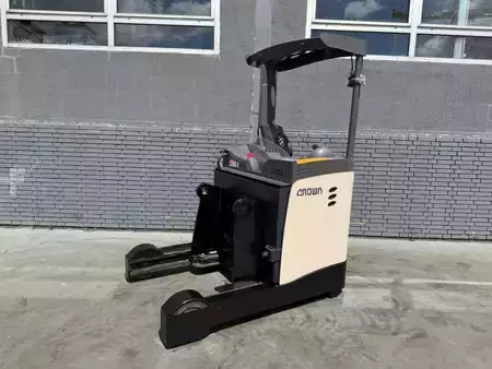 Reach Truck 2018  Crown ESR 5260-16 Baujahr 2018 /  HH 9,45M / Kamera/ Top ZUSTAND (1)