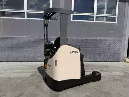 Reach Truck 2018  Crown ESR 5260-16 Baujahr 2018 /  HH 9,45M / Kamera/ Top ZUSTAND (4)