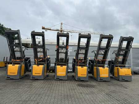 Vertical order pickers 2017  Jungheinrich EKS 312 Baujahr 2017 / HH 10,30M / TRIPLEX (2)