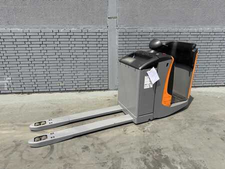 Hochhubwagen 2011  Still EXU-S 22  Baujahr 2011 / Hubkraft  2200kg (1)