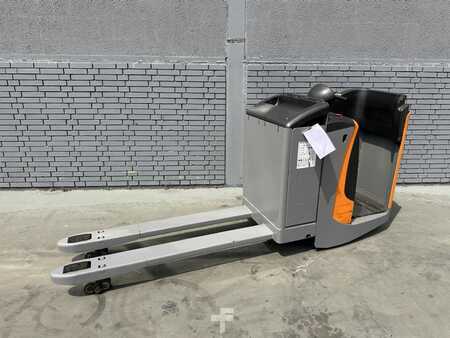 Hochhubwagen 2011  Still EXU-S 22  Baujahr 2011 / Hubkraft  2200kg (2)