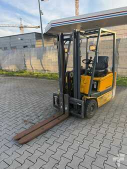 Elektro 3 Rad 2001 Jungheinrich EFG 15 Baujahr 2001 Akku 2019 Antriebsschaden (2)