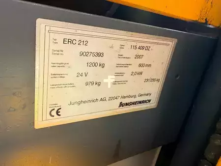 Apilador eléctrico 2007  Jungheinrich ERC 212 Baujahr 2007 Hubhöhe 4009 Akku 2017 (7)
