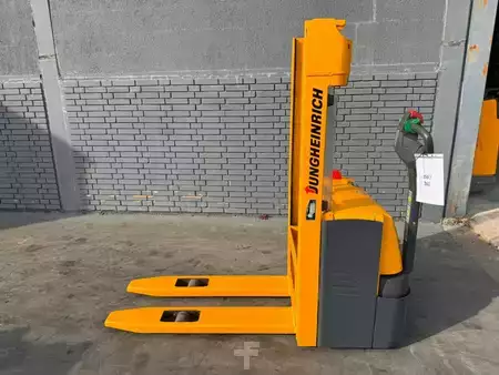 Stapelaars 2007  Jungheinrich EJC 112 Baujahr 2007 HH 2,5M /1671 Std./ (1)