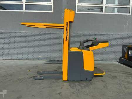 Pinontavaunu 2011  Jungheinrich ERC 214 Baujahr 2011  Stunden  5167 Akku Bj 2019 (2)