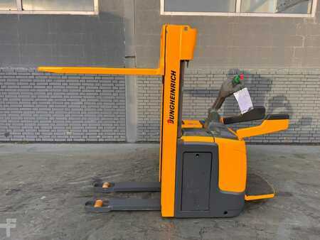 Gerbeurs 2012  Jungheinrich ERC 214 Baujahr 2012 HH 4,3M / Akku 2021 (2)