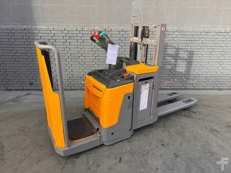 Magasemelésű béka 2017  Jungheinrich ERD 220 Baujahr 2015 HH 2100 Akku 2017 (3)