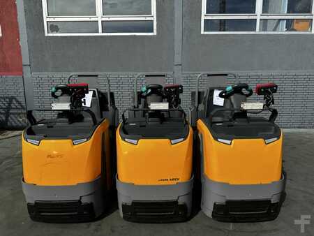 Horizontal-Kommissionierer 2016 Jungheinrich ECE 225 Baujahr 2016 / Waage / Gabellänge 1,6 M / 1 x VORHANDEN (2)