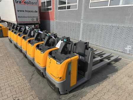 Horizontal-Kommissionierer 2016 Jungheinrich ECE 225 Baujahr 2016/ Forks 2,4M 1 X Vorhanden (1)