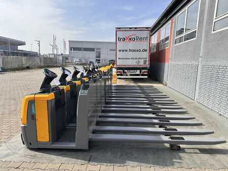 Horizontal-Kommissionierer 2016 Jungheinrich ECE 225 Baujahr 2016/ Forks 2,4M 1 X Vorhanden (2)