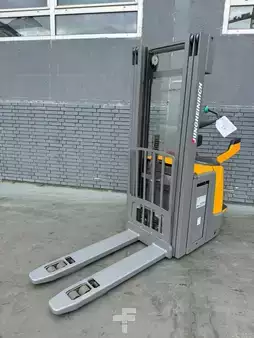 Pallet Stackers 2016  Jungheinrich ERC 214z Baujahr 2016 HH 4,69M Akku 2021 (1)