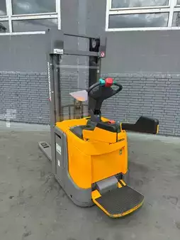 Pallet Stackers 2016  Jungheinrich ERC 214z Baujahr 2016 HH 4,69M Akku 2021 (4)
