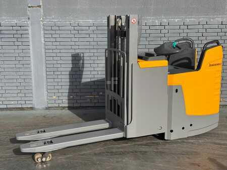 Hochhubwagen 2016  Jungheinrich ERD 220 Baujahr 2016 HH 2,1M Stunden 7175 (1)