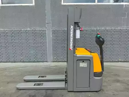 Hochhubwagen 2016  Jungheinrich EJC 214 Baujahr 2016 HH 2700 MIt Waage (2)