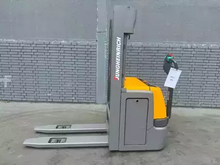 Hochhubwagen 2017  Jungheinrich EJC 214 Baujahr 2017 HH 2700 Akku 2016 (2)