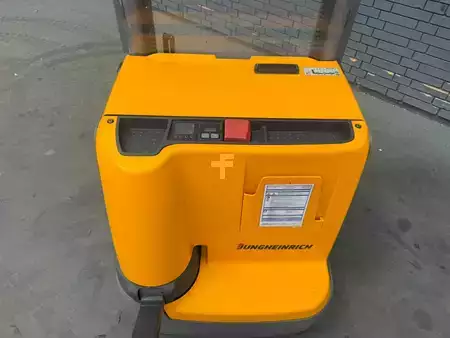 Hochhubwagen 2017  Jungheinrich EJC 214 Baujahr 2017 HH 2700 Akku 2016 (6)