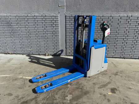 Ruční vysokozdvižný vozík 2017  Jungheinrich EJD 220 Baujahr 2017 HH 2010 Akku 2022 Doppelstock (1)