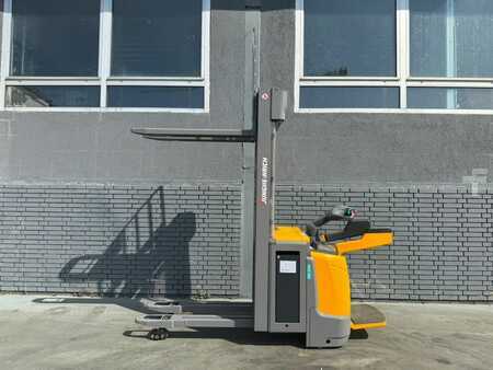 Hochhubwagen 2017  Jungheinrich ERC 214z Baujahr 2017 HH 5350 Akku 2025 New (3)